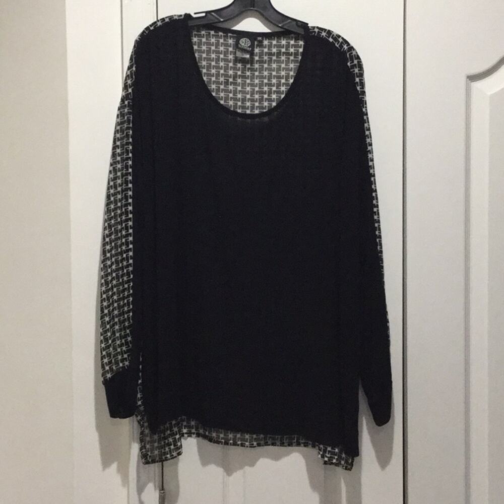 Bobeau 3x two tone hi low hemline top worn once
